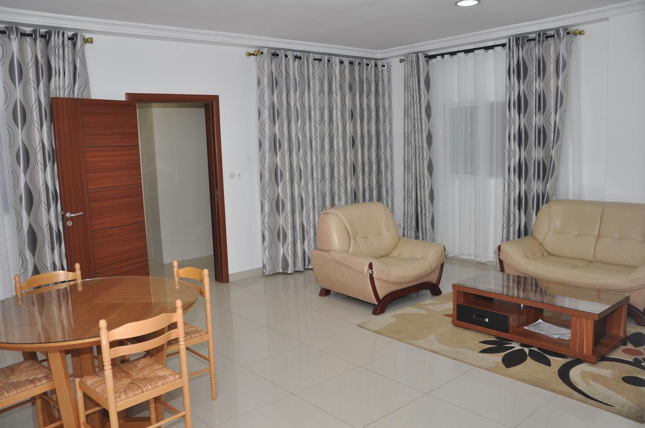 לומה Rosalie'S Suites מראה חיצוני תמונה