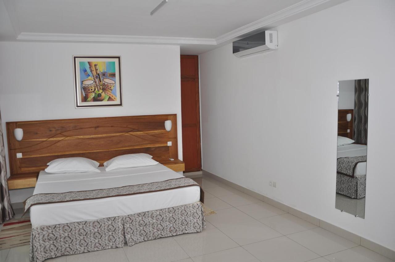 לומה Rosalie'S Suites מראה חיצוני תמונה